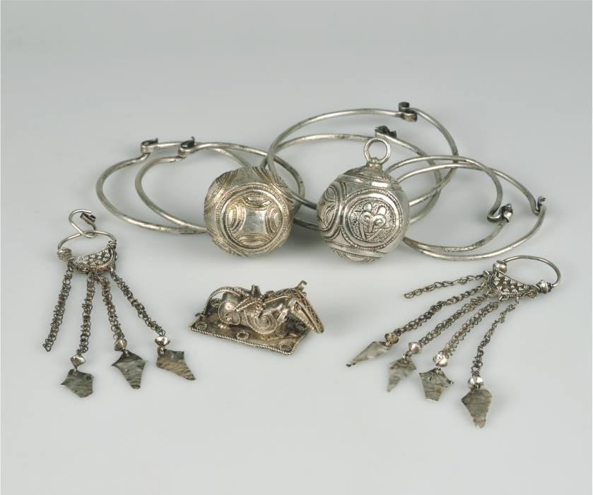 Slavic silver jewellery found in Matzhausen,... - West Slavs in Archaeology