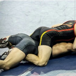 wrestle-me:  Nothing Butt Gotta love singlets