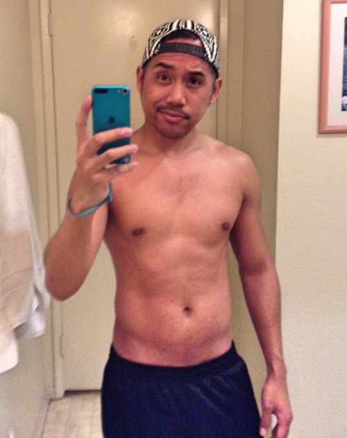 jaynotjason:  I was tagged by awitpicker81 to post 6 selfies. I am going to tag i-vaz, willfullyme, leo-haunted, princealonzo, geehench1493, mat-ant-28, thejovanicmethod, waffywonka to also post 6 selfies if they haven’t already done so ;)