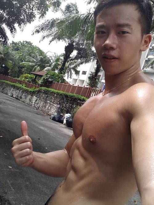 jackdsg:  I swear I wasn’t looking at the nips. My eyes went down the contour and reached the heavenly patch of black turf.