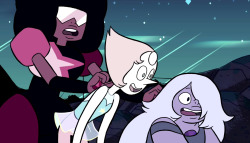 relatablepicturesofgarnet:  relatablepicturesofpearlrelatablepicturesofamethyst