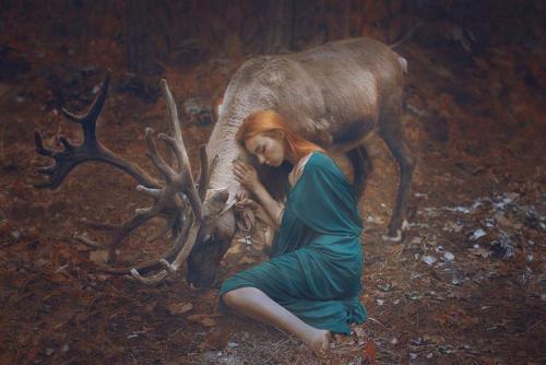 catastrophic-cuttlefish:Russian photographer Katerina Plotnikova’s surrealist series using real an