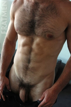 hotmales-n-stuff:  Hot Males ‘n Stuff…