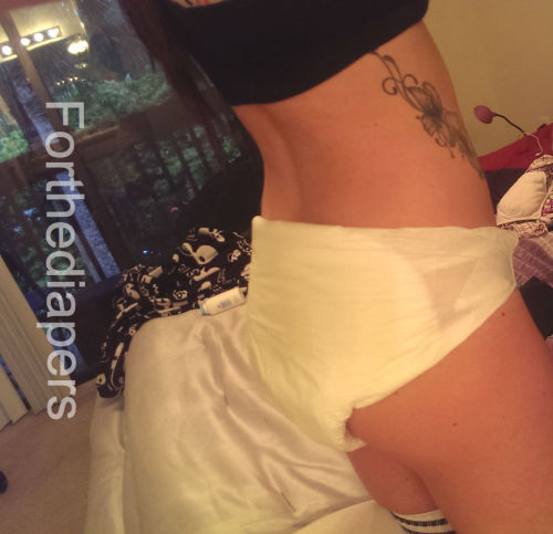 omg-diaperedwomen: for the diapers