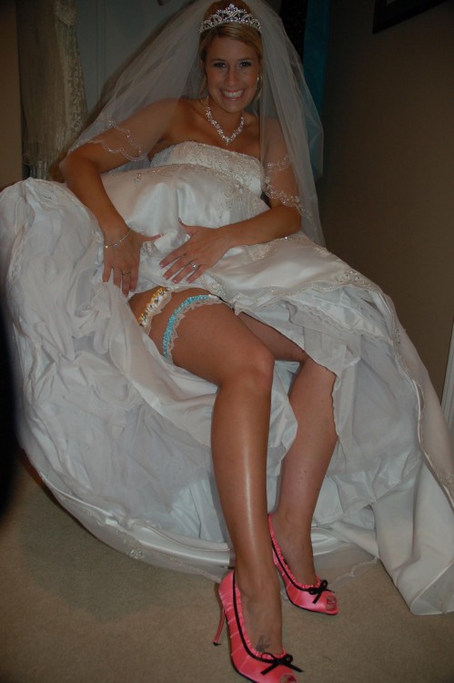 bride-fucking:  slut bride  adult photos
