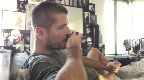 edgeaddicted:  poppersniff:  Oh, God YESSSSSSSSSSSSSSSSS!!!  HANDSOME POPPERBATOR.
