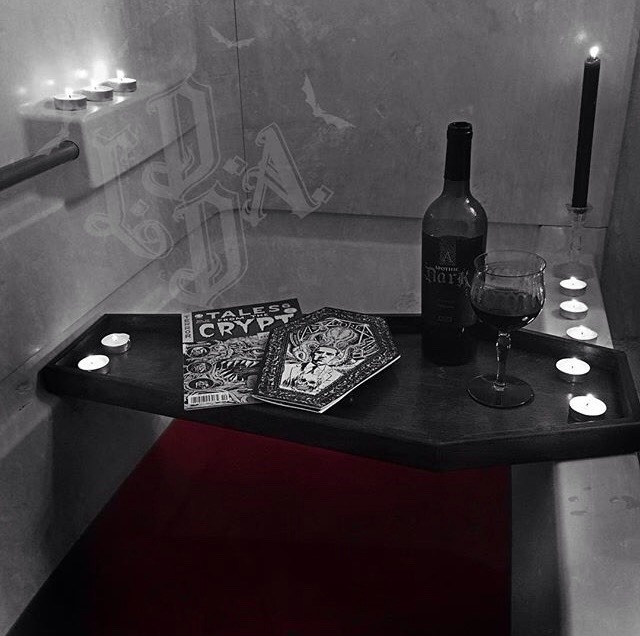 xbunnyclawsx:Credit: @lifeafterdeathdesigns  Literally my fave wine ever. I have