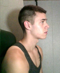 notpano:  15 year old little brother actually does haircut well? 