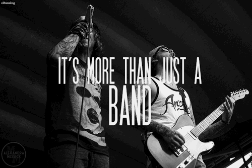 niccfrommars:  bands tumblr - Google Search on We Heart It. 