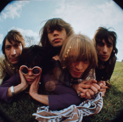 vintagedreamx:  The Rolling Stones   Primrose