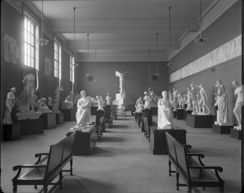 These plaster reproductions of European works were once displayed here atthe Brooklyn Museum, as was