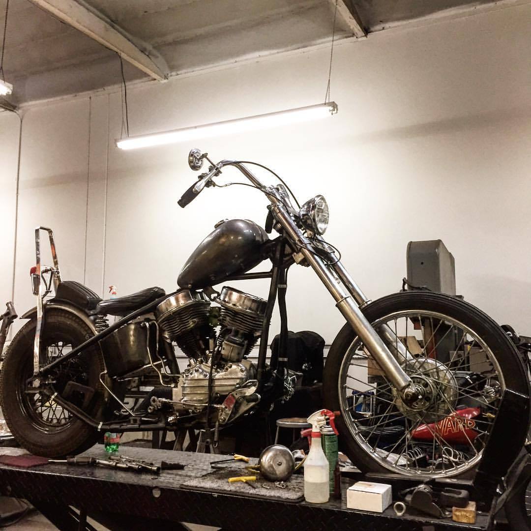 fast-iron: pangeaspeed: Chopping &amp; Bobbing round the clock…. 💀💀💀💀💀💀💀💀