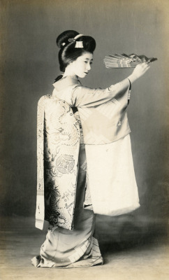 okiya:  Dragon and Pearl Obi 1910s (by Blue