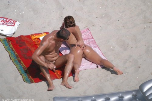 Hornynudists
