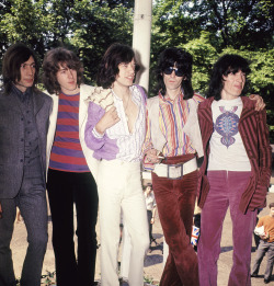 aluacrescente:  The Rolling Stones   ☽