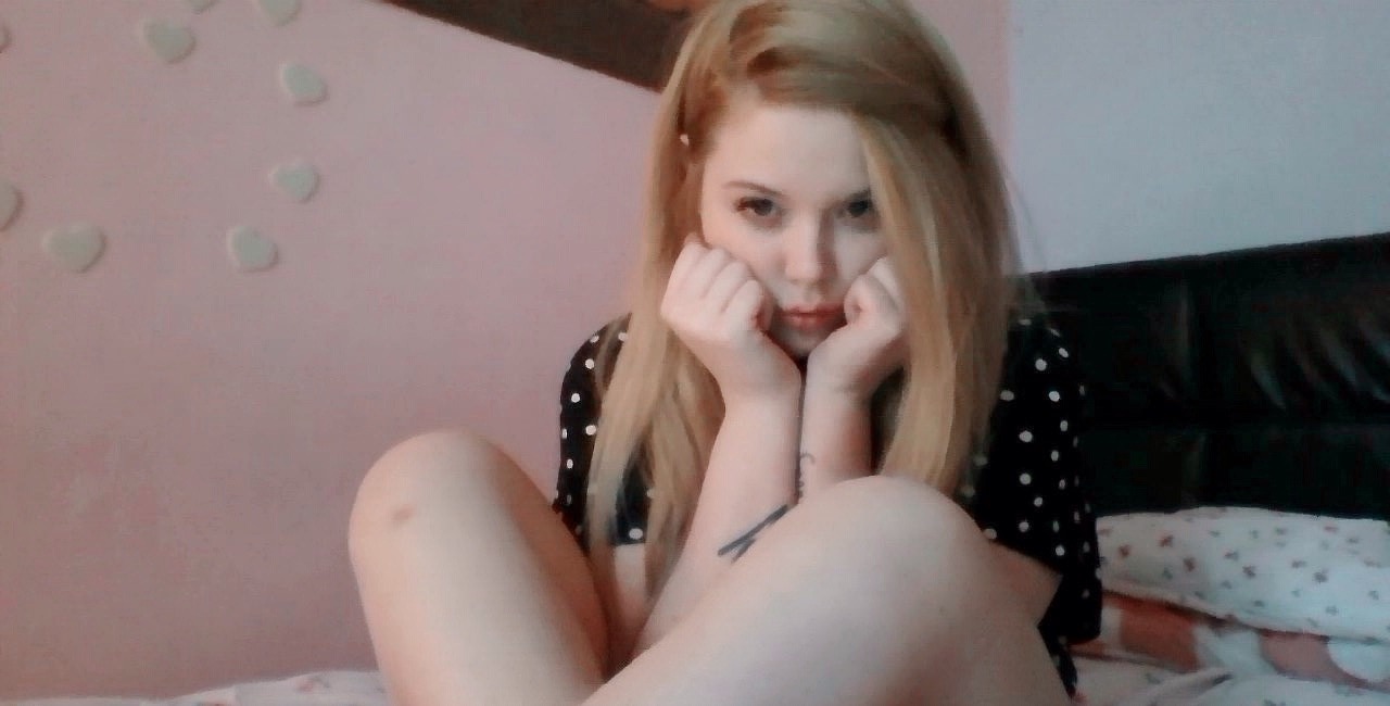 angelic-corpse:happy friday the 13th, here you have some alice in wonderland and