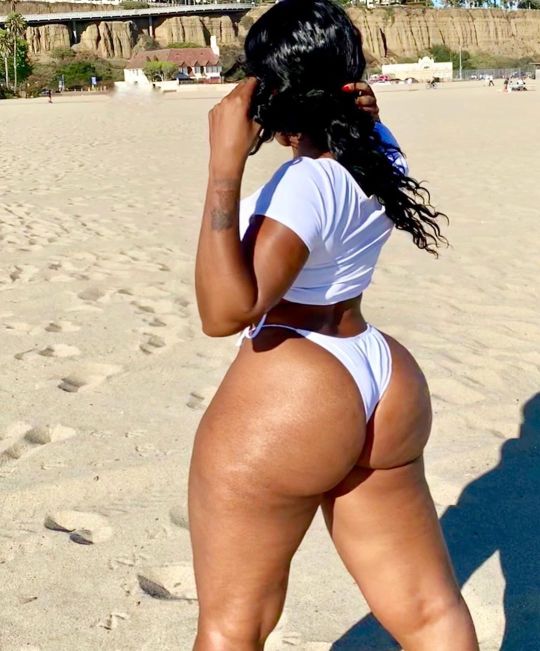 thickgrlluvr-deactivated2019073: