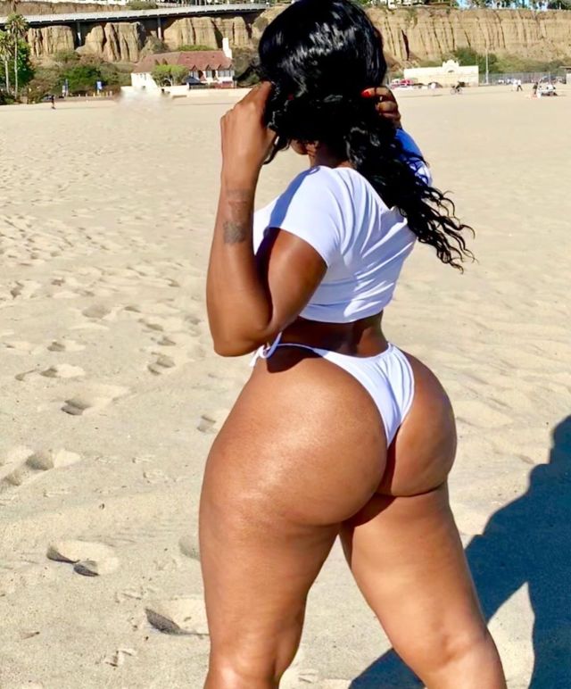 thickgrlluvr-deactivated2019073: