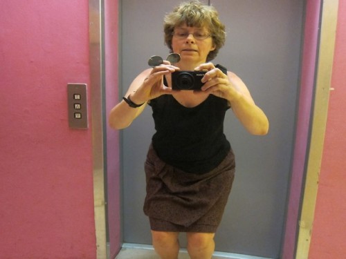 cougar-spectacular-xxx:BrookePictures: 72Nude pics: Yes.Looking for: Men/CoupleLink to profile: HERE