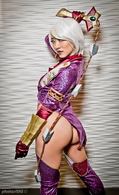 hotcosplaygirl:Cosplay girl