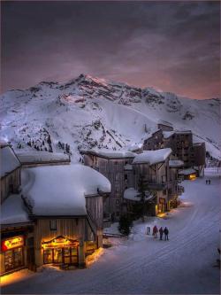 Travelgurus:          Beautiful Winter Photography From Trois Vallées, The French