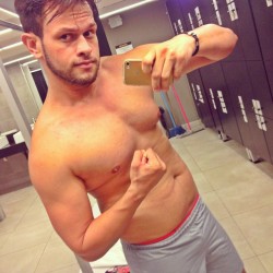 fat-male-celebrities:  Neto Nóbrega, Brazilian