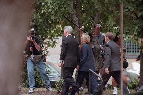  WASHINGTON, DC - AUGUST 16: US President Bill Clinton and First Lady Hillary Rodham Clinton leave F