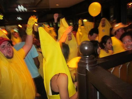 gendersnaps: keepongaming:   last year i was eating in a fancy, large restaurant when i began to hear a rumble and the distant sound of people chanting ‘potassium, potassium’ and suddenly hundreds of people dressed as bananas flood this restaurant
