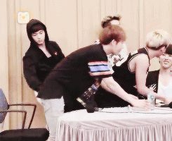 eteru:  Sunggyu stood up and his chair spun a diff direction so Myungsoo fixed it