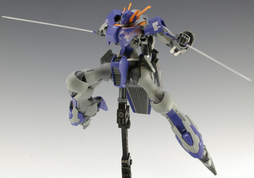 ani-plamo:HGUC Baiaran( Byarlant) Custom Unit 3 “in Boulder Slave” by takeda