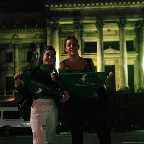 •SE VA A CAER• #abortolegalya (at Congreso de la Nacióan Argentina)