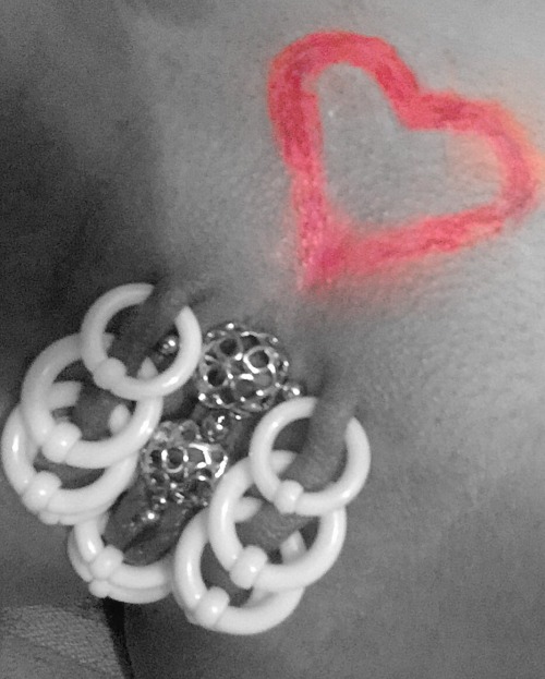 http://women-with-huge-labia-rings.tumblr.com/post/151706877277