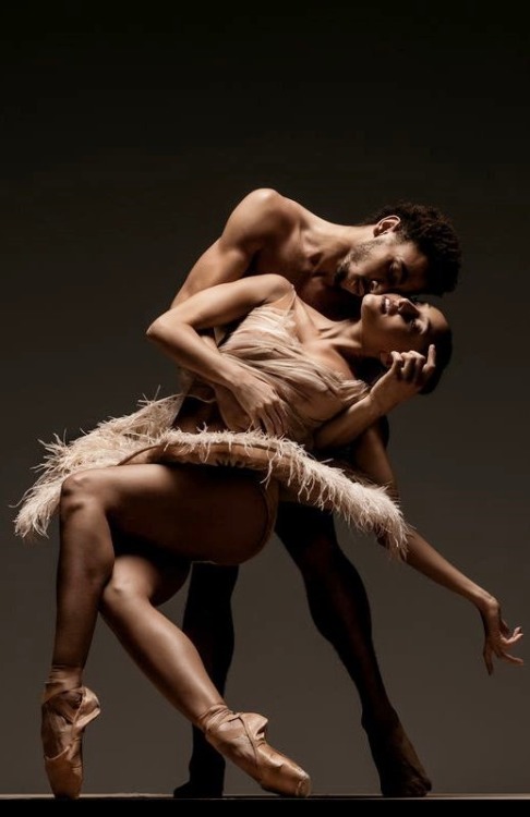 Dance me to your beauty