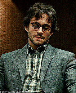 fuckyeahwillgraham:Will’s outfits ♥ 4/∞↳ Entrée: green plaid + grey suit jacket + SASS(bonus - feel 
