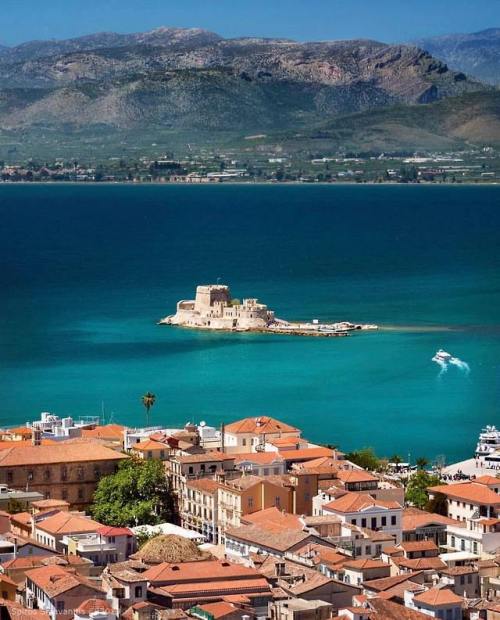 Náfplio, Greece by Spiros Sklavenitis.