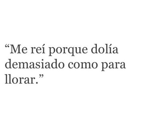 yo-no-pienso-volver:  lafelicidadsiexiste:  Me preguntaron donde estabas.  Me preguntaron por ti.