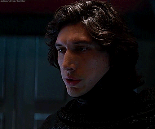adamndriver:Adam Driver as Kylo Ren in Star Wars: The Force Awakens (2015)And again PS crapped out a