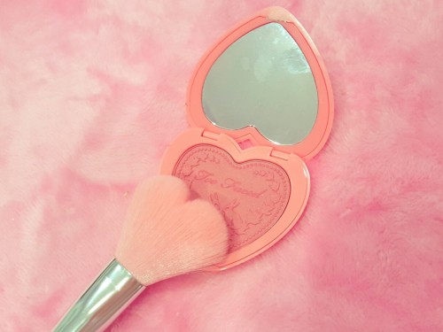 dollydisorder:Too Faced Blush