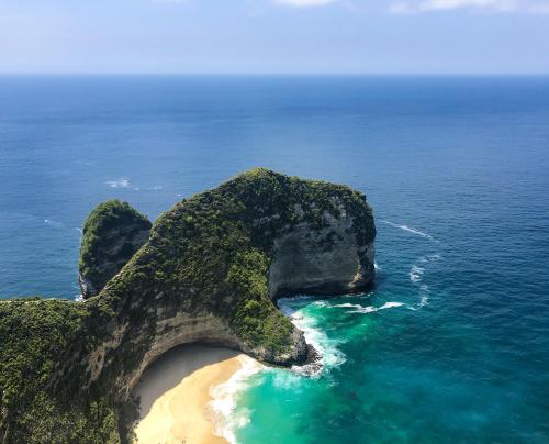 The Kelingking T-Rex. Nusa Penida, Bali, Indonesia.Want to win an amazing VIlla in Bali? Give yourse