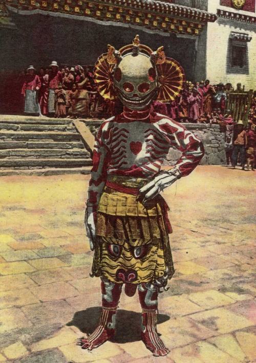 mortem-et-necromantia:Tibetan Skeleton Dancers, 1925.