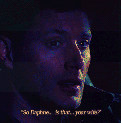 ssjdebusk:  The difference between platonic and romantic relationships Bonus:  (gifs not mine) 