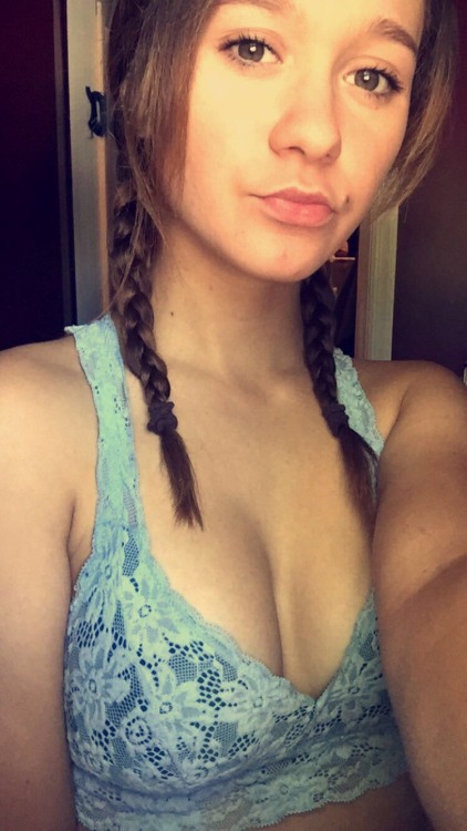 callmequeenputa:  Earlier today