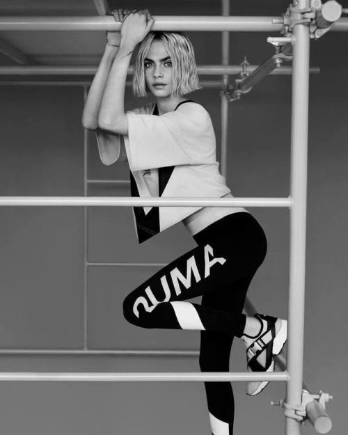 colorlessxstyles:Cara Delevingne