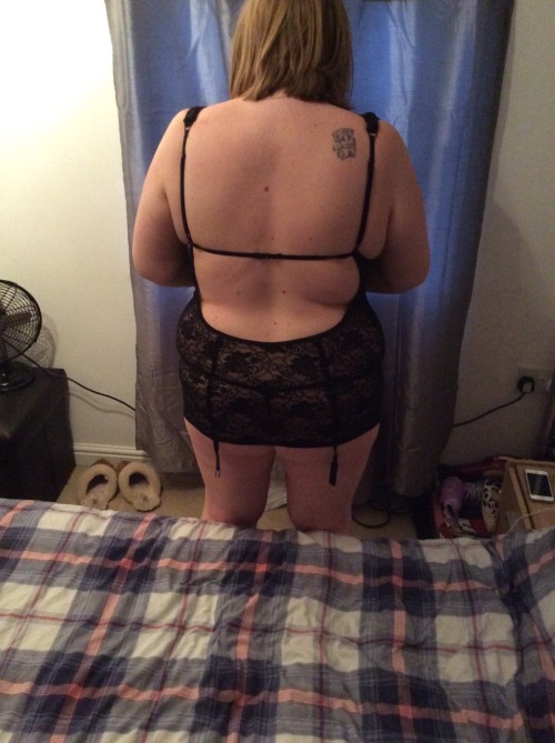 Porn Pics ukmilf1981ukdilf1980:  Showing off my outfit