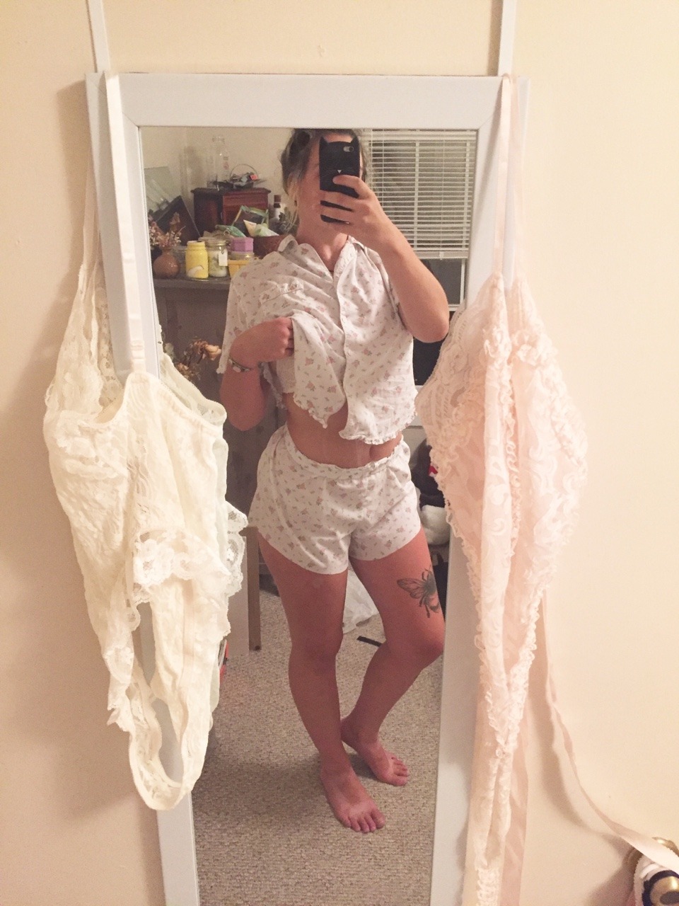 soakingwetkitten:  showered and squeaky clean.  featuring the two teddies i got from