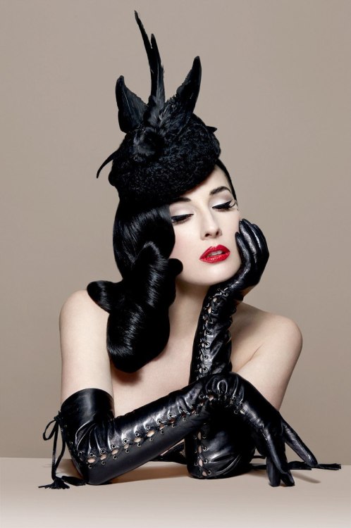 thelingerieaddict:  antipahtico:  Dita Von Teese   Her new glove collection.
