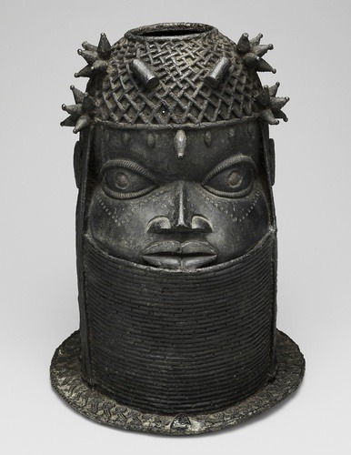 aic-african:Head (Uhunmwun Elao), Edo, 1701, Art Institute of Chicago: Arts of AfricaThis brass head