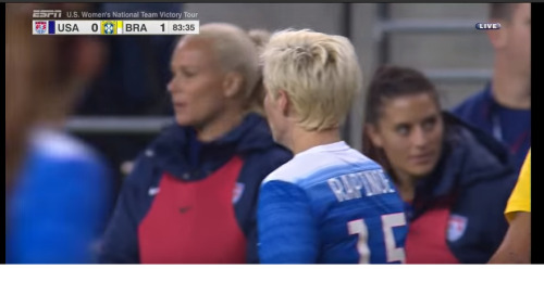 codenameinv:  no,not rapinoe,behind her…yes krashlyn we seeya :P 