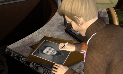 enrico-tazza:why does charleena have a folder labeled grubs
