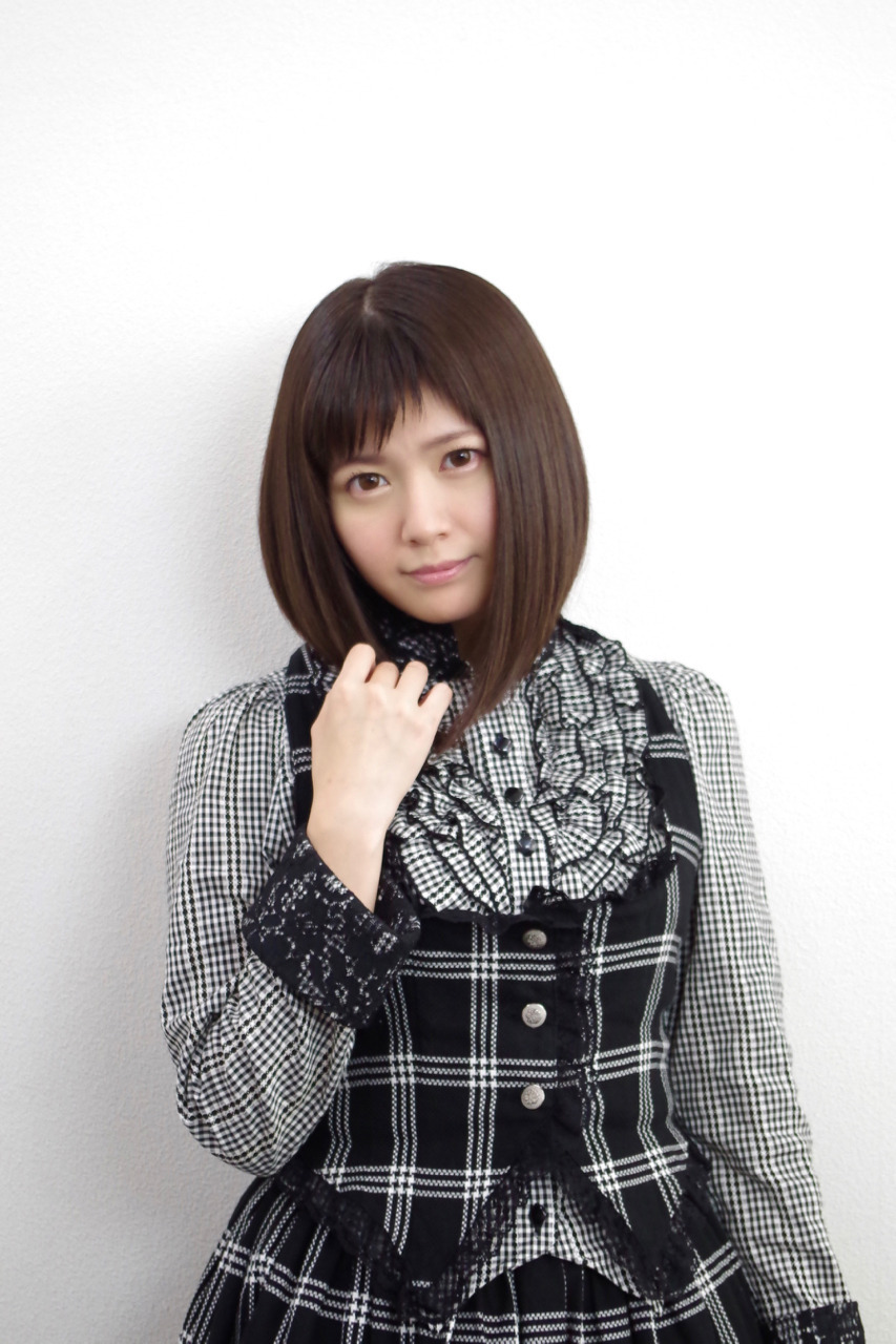 himanji:    竹達彩奈：「スチームパンクの衣装が着たい」がきっかけ　新シングルは映画のような世界観